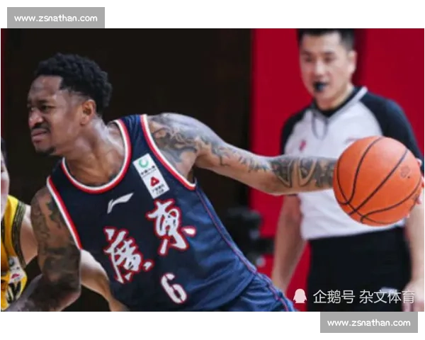 王大雷深夜发 “拜拜” 动态锁账号,球迷:这次是认真的? 王大雷深夜发 “拜拜” 动态锁账号,球迷:这次是认真的?